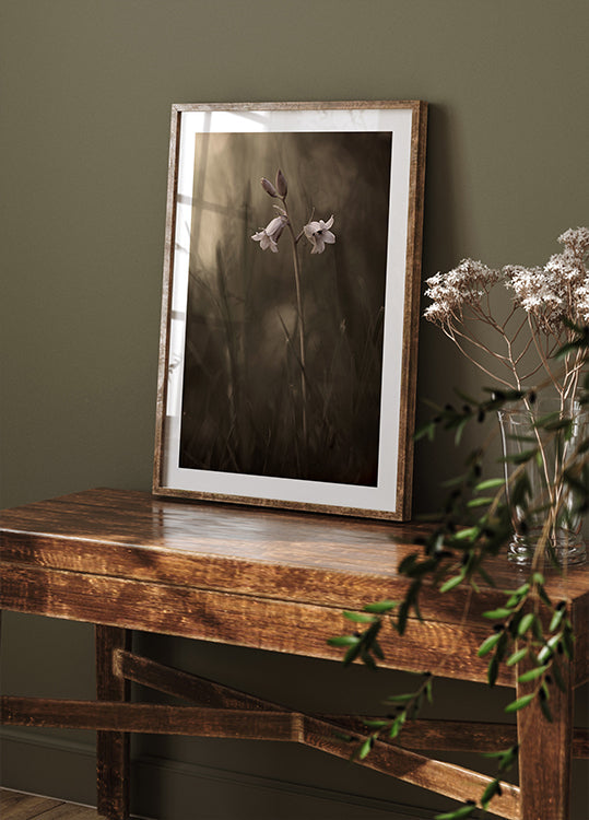 Pieni kukka maassa Juliste