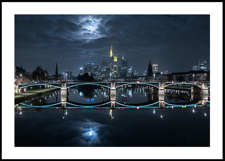 Frankfurt täysikuussa