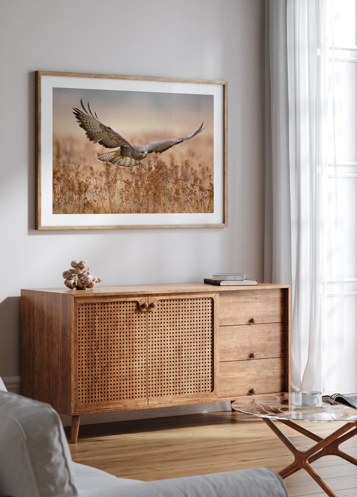 Majestic Hawk lennossa