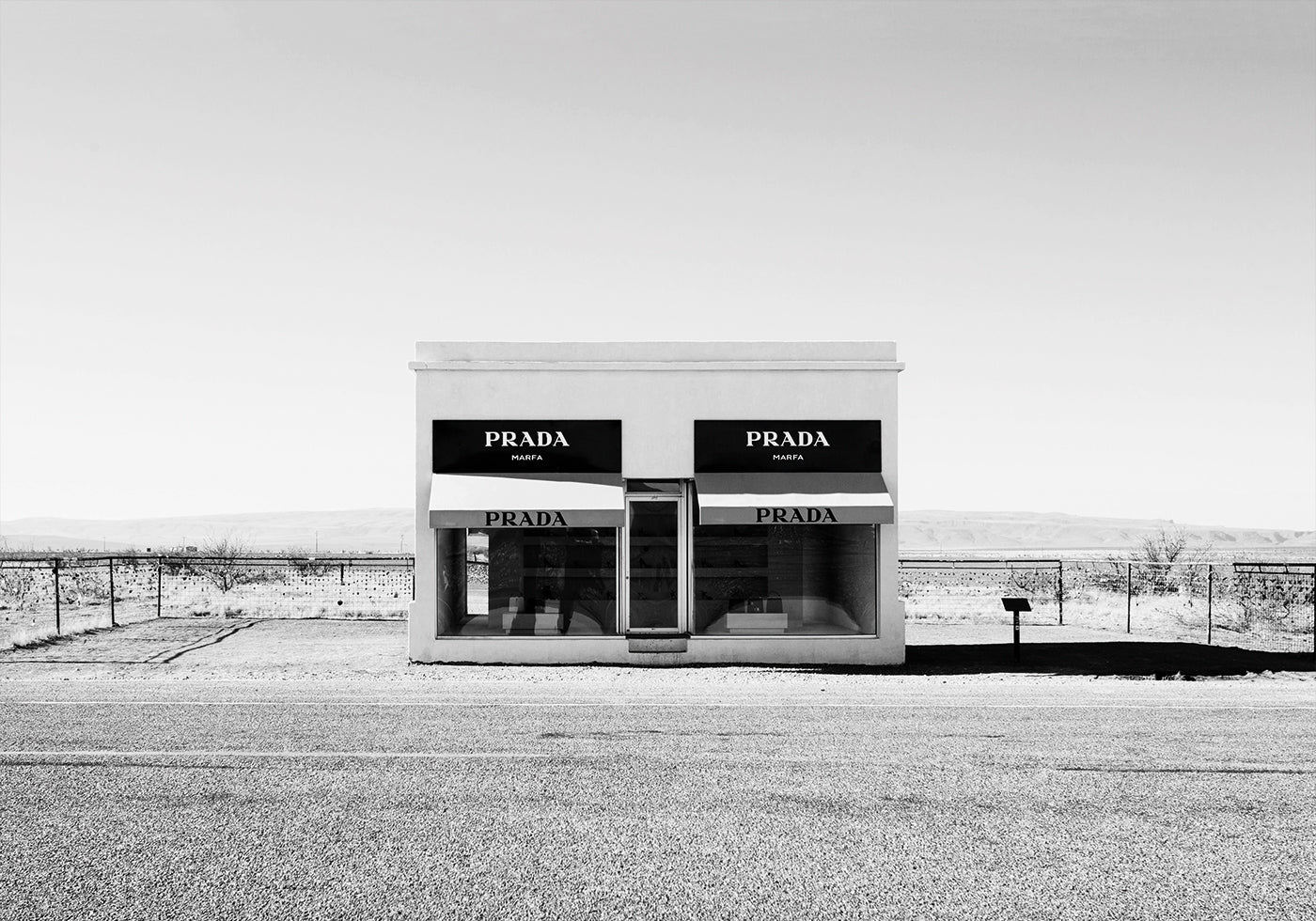 Prada Marfa mustavalkoinen juliste