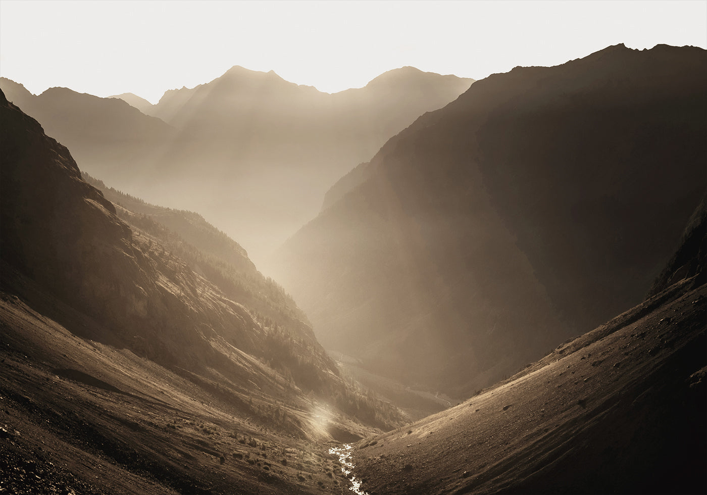 Valley of Calm at Sunrise -juliste 