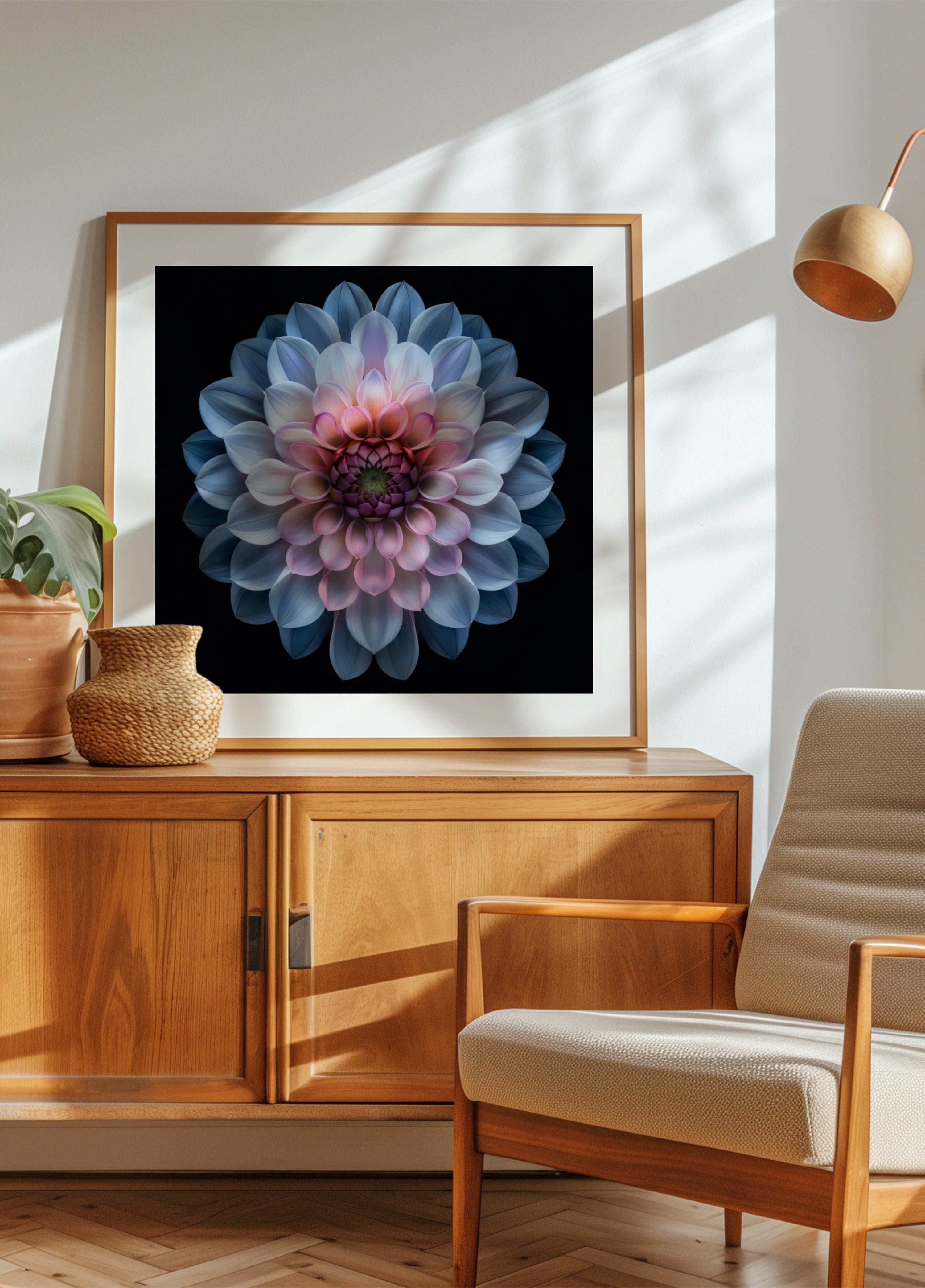 Vilkas Dahlia Bloom
