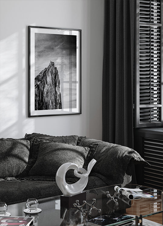 Tasapainoilu maan ja taivaan välillä Juliste