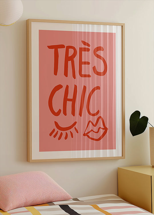 Très Chic vaaleanpunainen juliste