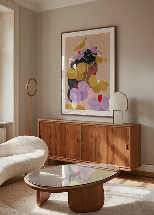 Keltaisten violettien kukkien julisteen takana piilossa