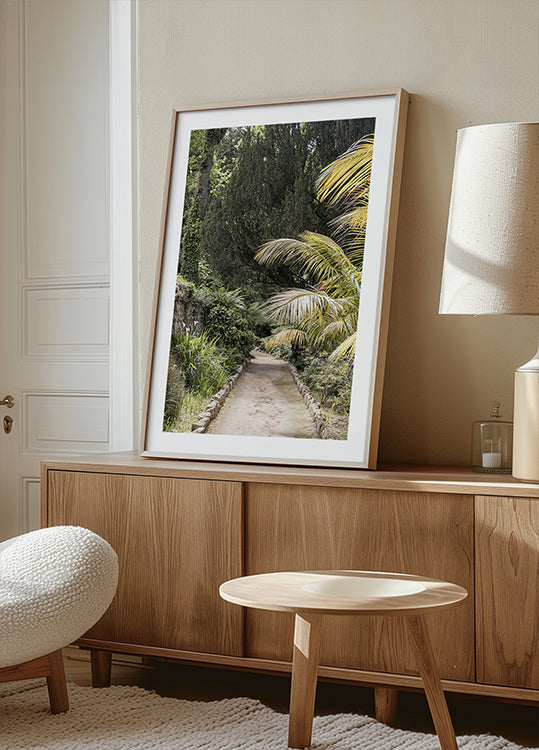 Trooppinen kävelyjuliste