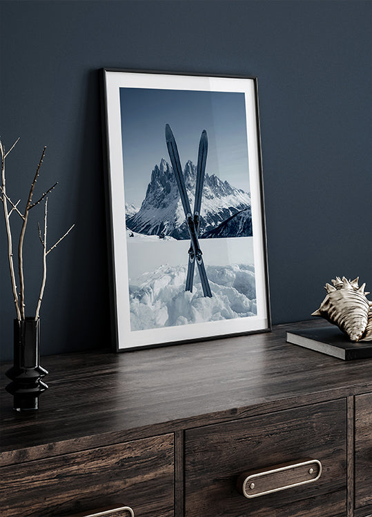 Crossed Skis -juliste
