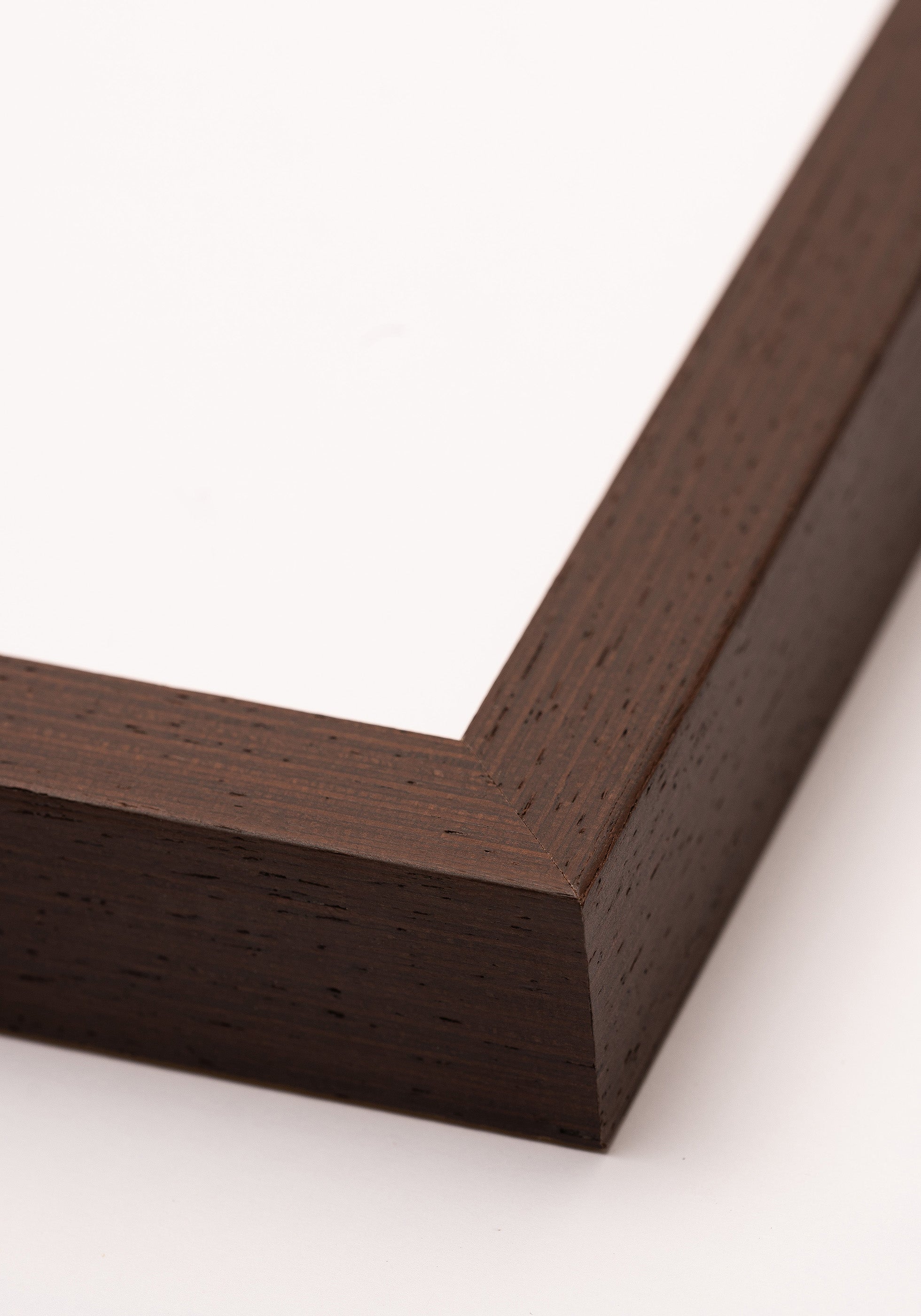 Premium Wood frame Nielsen Dark Oak - Posterbox