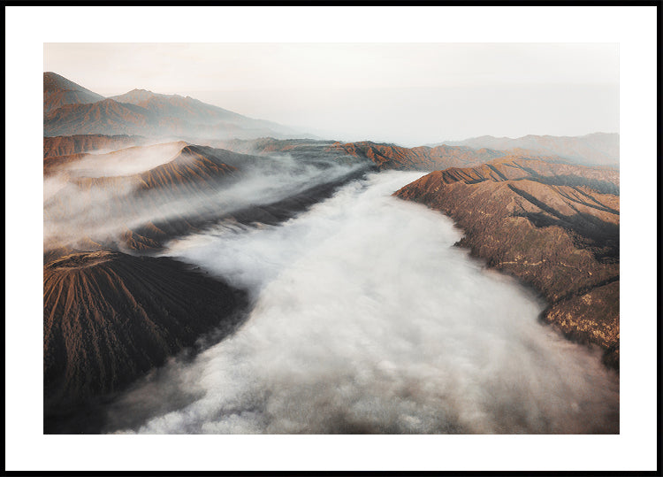 Mystical Gunung Bromo: A Serene Volcano in the Mist Plakat - Posterbox.dk