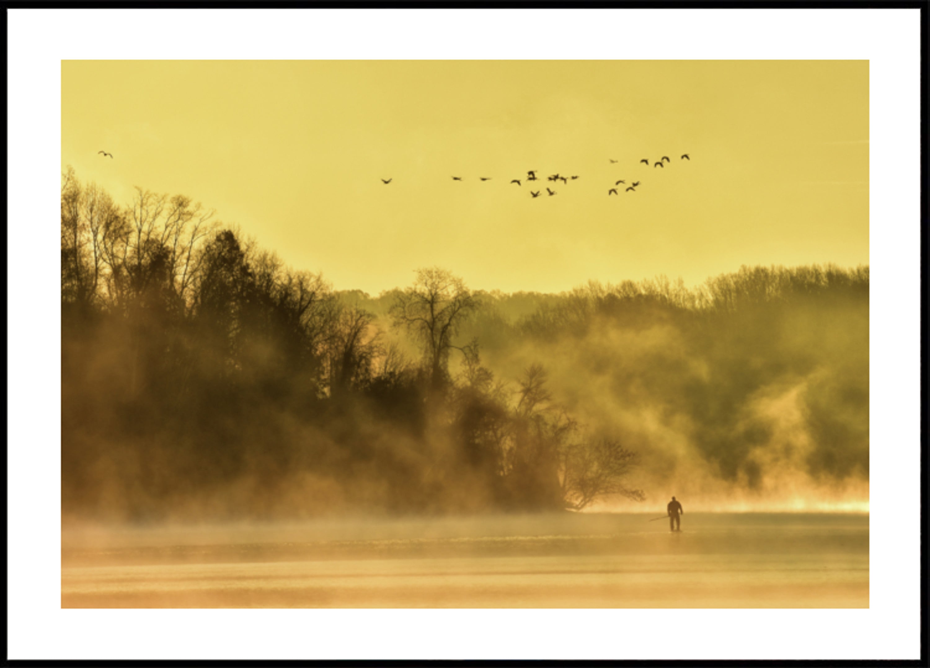Golden Mist Yksinäinen figuuri